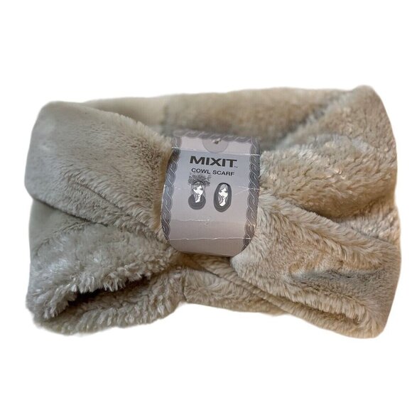 Women Cozy Scarf  / One Size / Snowdrift SET OF 2 ONE BROWN ONE BEIGE  New - Picture 7 of 16